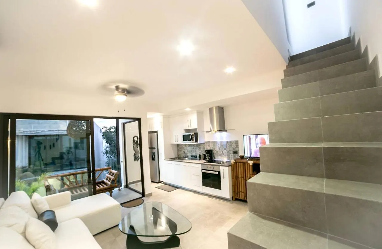 Beautiful Penthouse For 2 With Private Patio, 2 Bikes Included And Pool! Villa Tulum Mexico